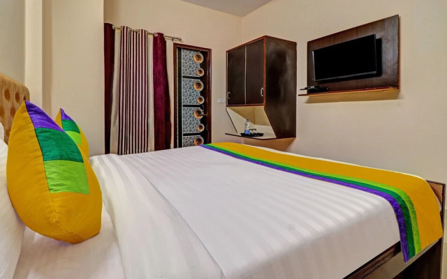 Itsy By Treebo - Divine Inn