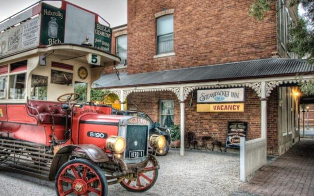 Steampacket Inn