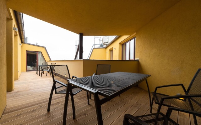 EMPIRENT New Town Apartments