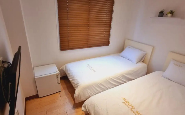 Moon Sun Guesthouse