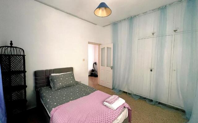 Sea View Spacious Private Villa in Lapta