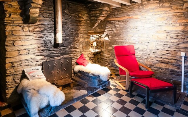 Detached Holiday Home with Sauna & Open Fire near Houffalize