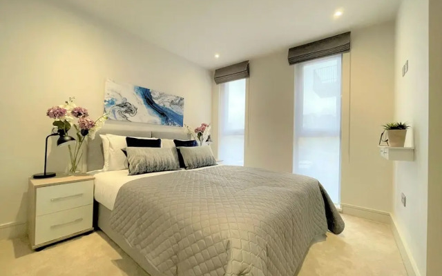 Spectacular 2BR Apartment with Parking