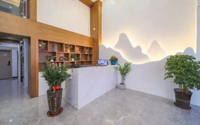Heyuan Qingxuan Apartment