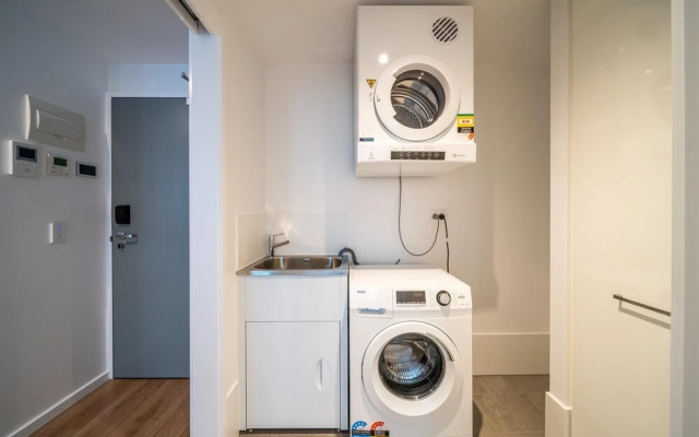 Elements on Elizabeth-Pool,Gym,Sauna,Cinema