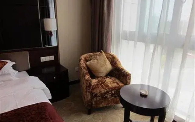 Golden Fangshan Hoilday Hotel