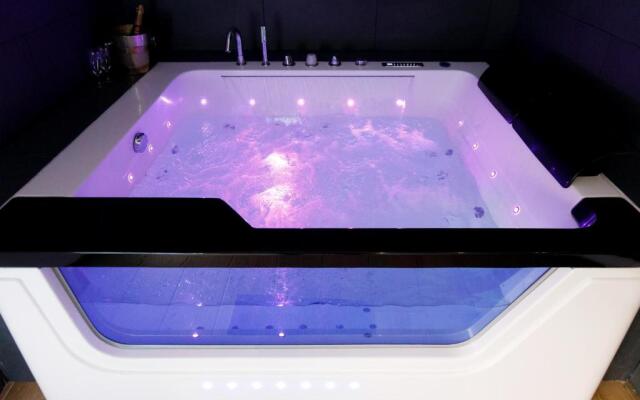 Love Suite and SPA - CANNES