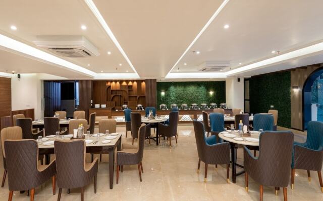 Grand Luxotica By DLS Hotels