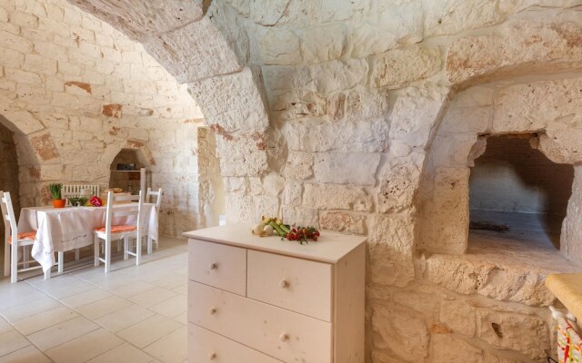 2422 Il Trullo di Erna by Barbarhouse