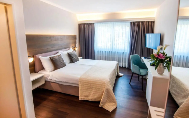 Hotel Polo – Guest Rooms – Ascona