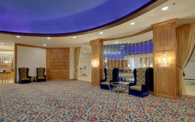 Castle Beach Club Apartments