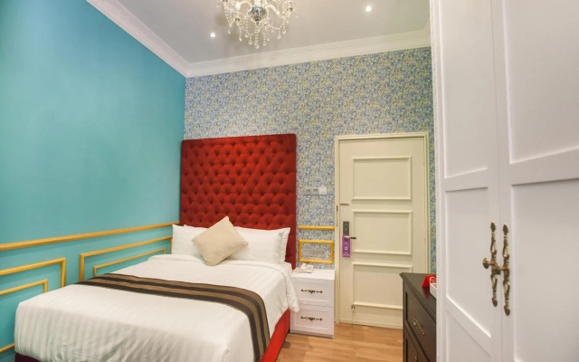 Apple Heritage Hotel