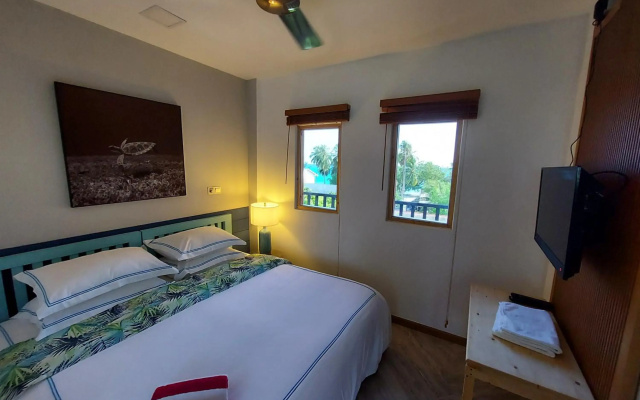 Palms retreat - photo 3