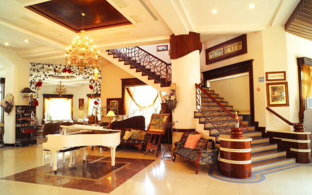 Shangrila Boutique Hotel