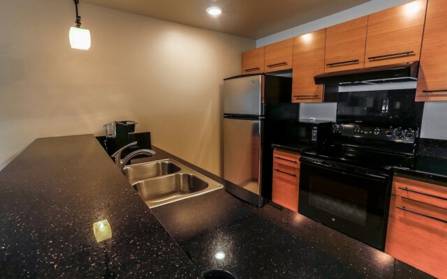 Hilo Beach House Inn