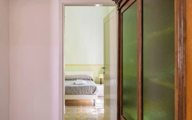 Villa Villari Terrace and Patio by Napoliapartments