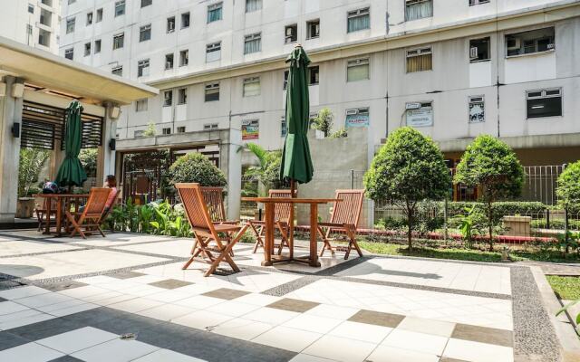 Minimalist Emerald 2br Apartment at Gading Nias Residences