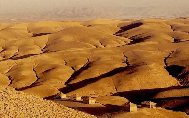 Agafay Desert Luxury Camp
