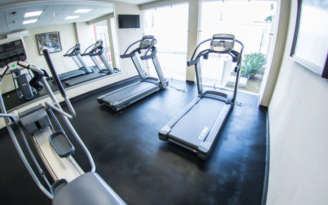 Holiday Inn Express Guadalajara Aeropuerto by IHG