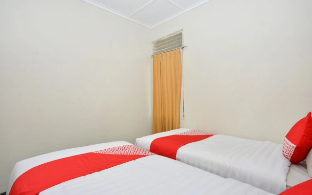 Oyo 743 Garden Guesthouse