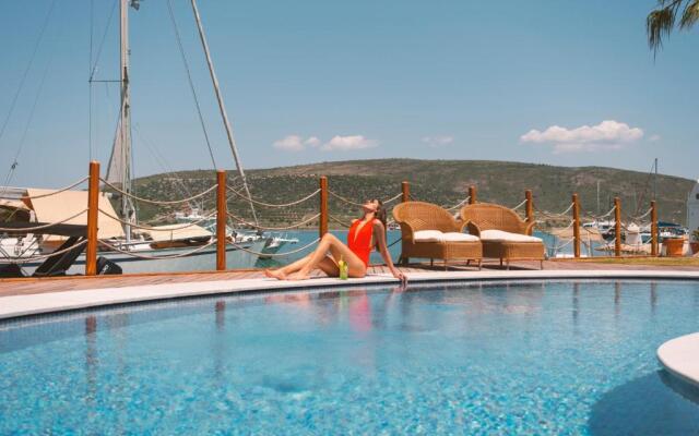 Port Alacati Hotel