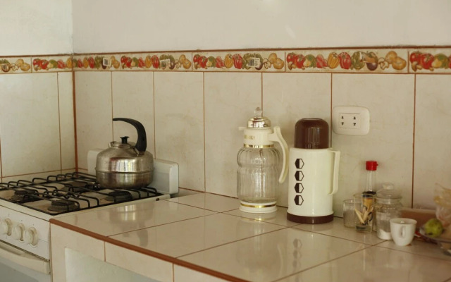 Kitara House Backpackers Hostel