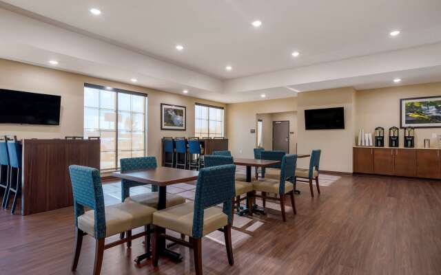 Comfort Inn & Suites