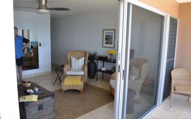 Lahaina Roads 309 by RedAwning
