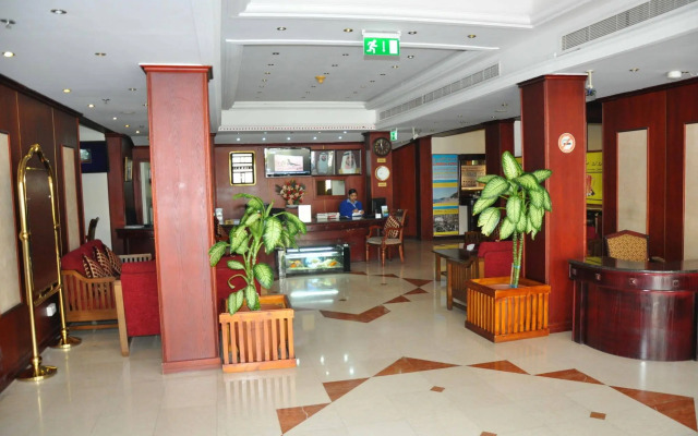 Claridge Hotel