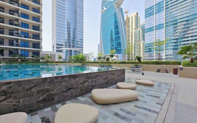 Business Bay's Coziest Hideaway With Balcony