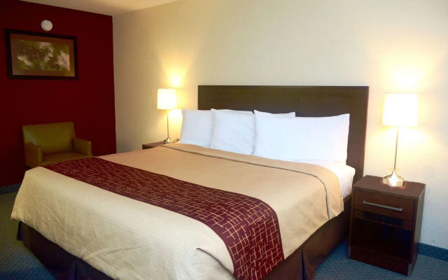 Red Roof Inn & Suites Commerce - Athens