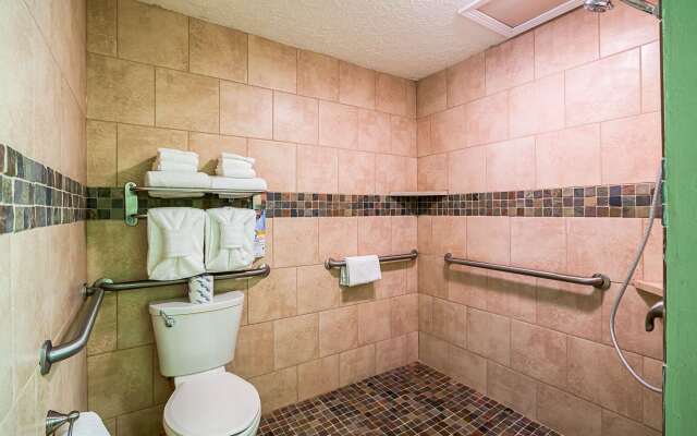 Quality Inn Weston
