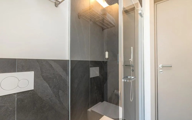 Icon H 303 Suite Micro-living