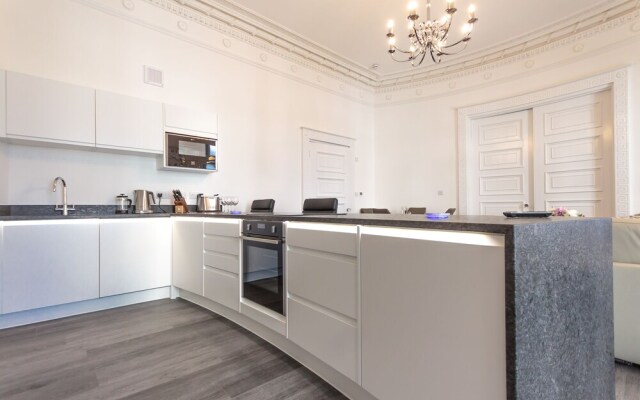 1 Bed- The Windsor Suite