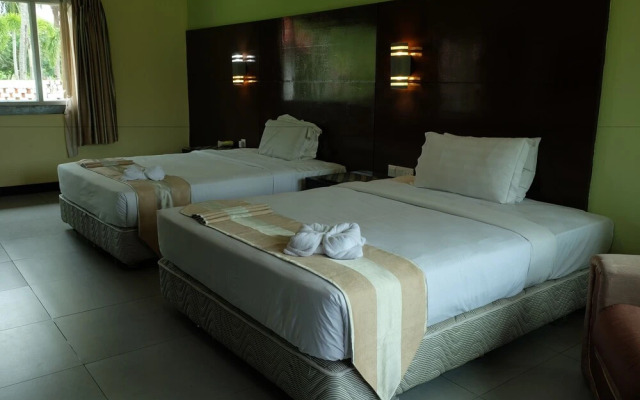 Raintree Beach & Golf Resort