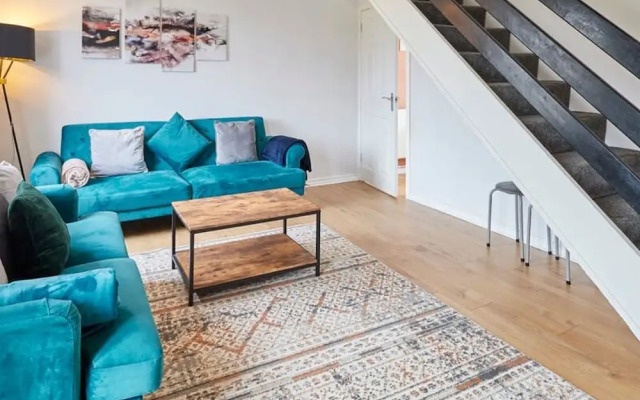 Host Stay Bartlemere House