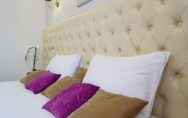 Отель Lux Promo Park & House