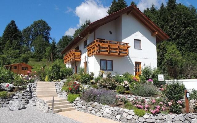 Ferienwohnung am Rosengarten