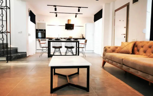 Spectacular Villa With Private Pool in Antalya