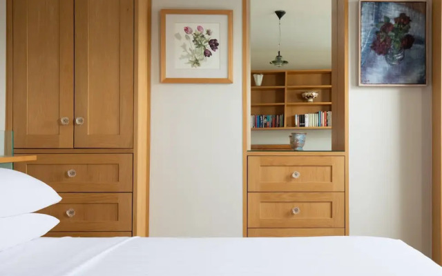 Willes Road II by Onefinestay
