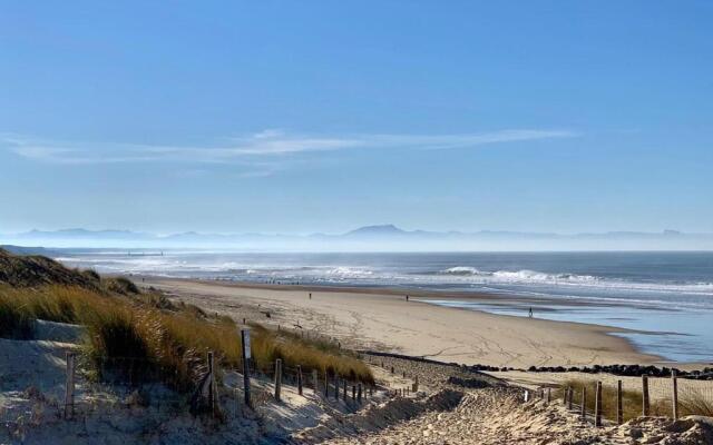 SEIGNOSSE PLAGES: Beau Studio équipé avec terrasse face aux dunes