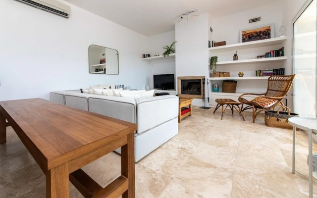 Huge Luxury Villa With Pool Near Beach in Bodrum