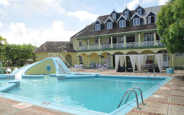 Palm View Apartments at Sandcastles Resort Ocho Rios