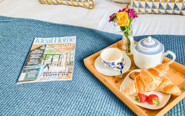 Cosy House │ RICOH │ M6 │ Sleeps 6 │ EMPOWER HOMES