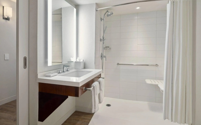 Delta Hotels Denver Thornton