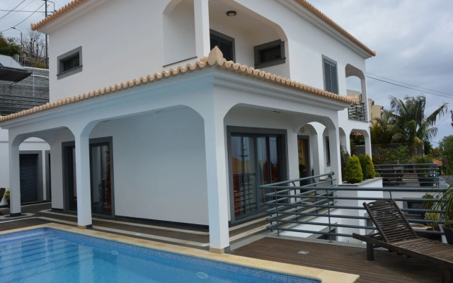 Sea and Sun 4 You - Choupana House