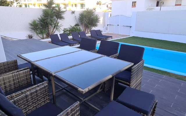 Large Villa - Private Pool - 5 Bedrooms