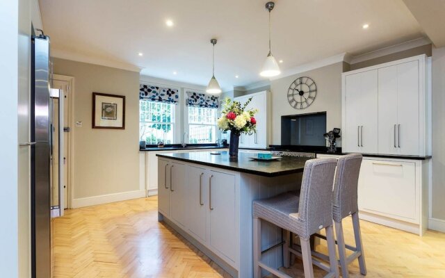 Comfort in Kensington