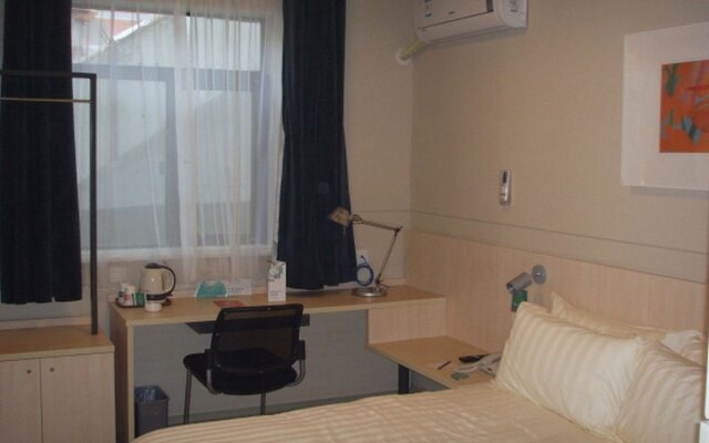 Jinjiang Inn Shanghai International Tourism and Resorts Zone Zhoupu Town Branch