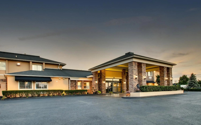 Greenfield Inn and Suites Elizabethtown, KY I65 Exit 94